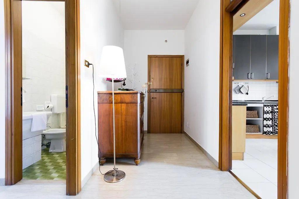 Misa Apartment Bologna 0*,  Italy